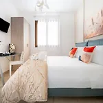 Quintessenza- Luxury