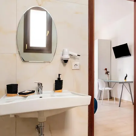 Quintessenza- Luxury Guest house 3*
